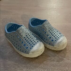 Native Shoes, Jefferson, Kids Lightweight Sneaker, Bling Blue / White